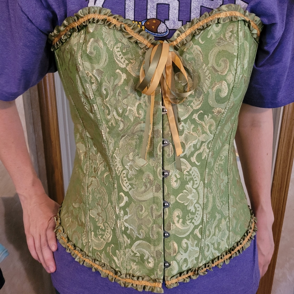 Ladies Green Sweetheart Corset 5 XL